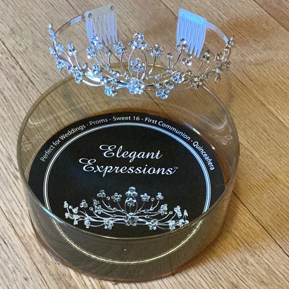 Elegant Expressions crystal and Silvertone crown with built in combs - Picture 2 of 5